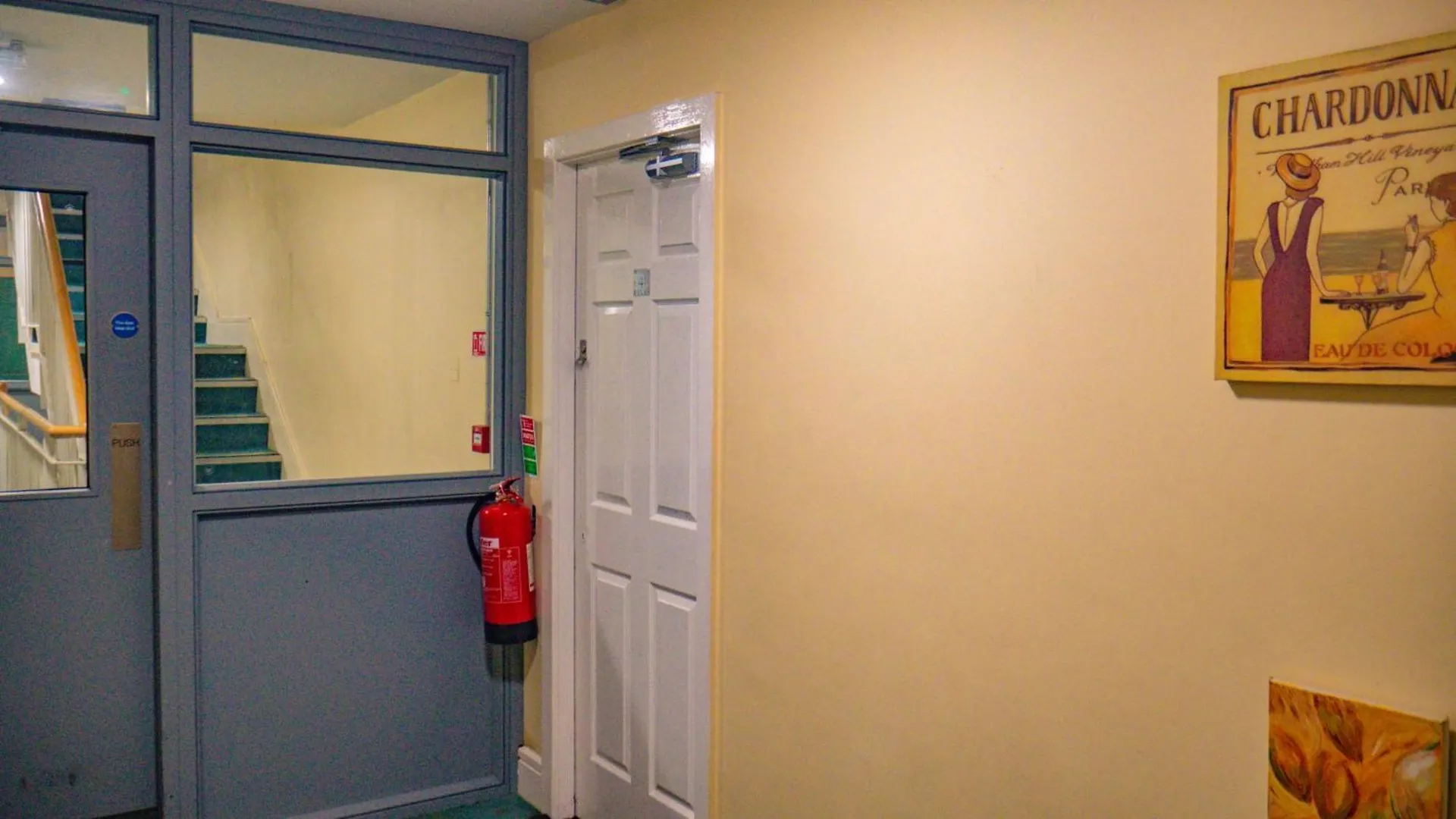 Comfortable 2-Bedroom Apartment Near Airport Dublin 0*,  Irsko