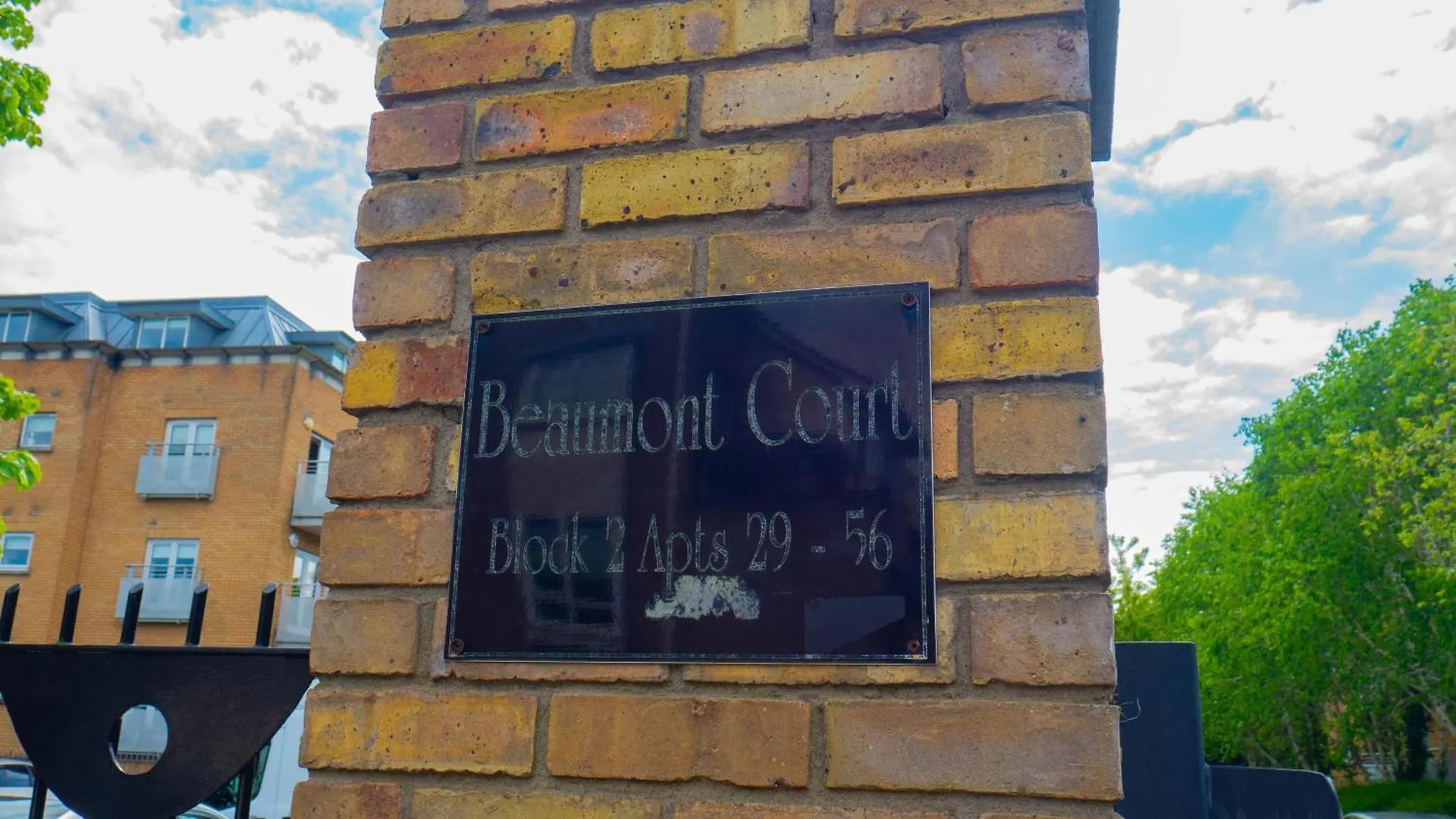 Comfortable 2-Bedroom Apartment Near Airport Dublin Irsko