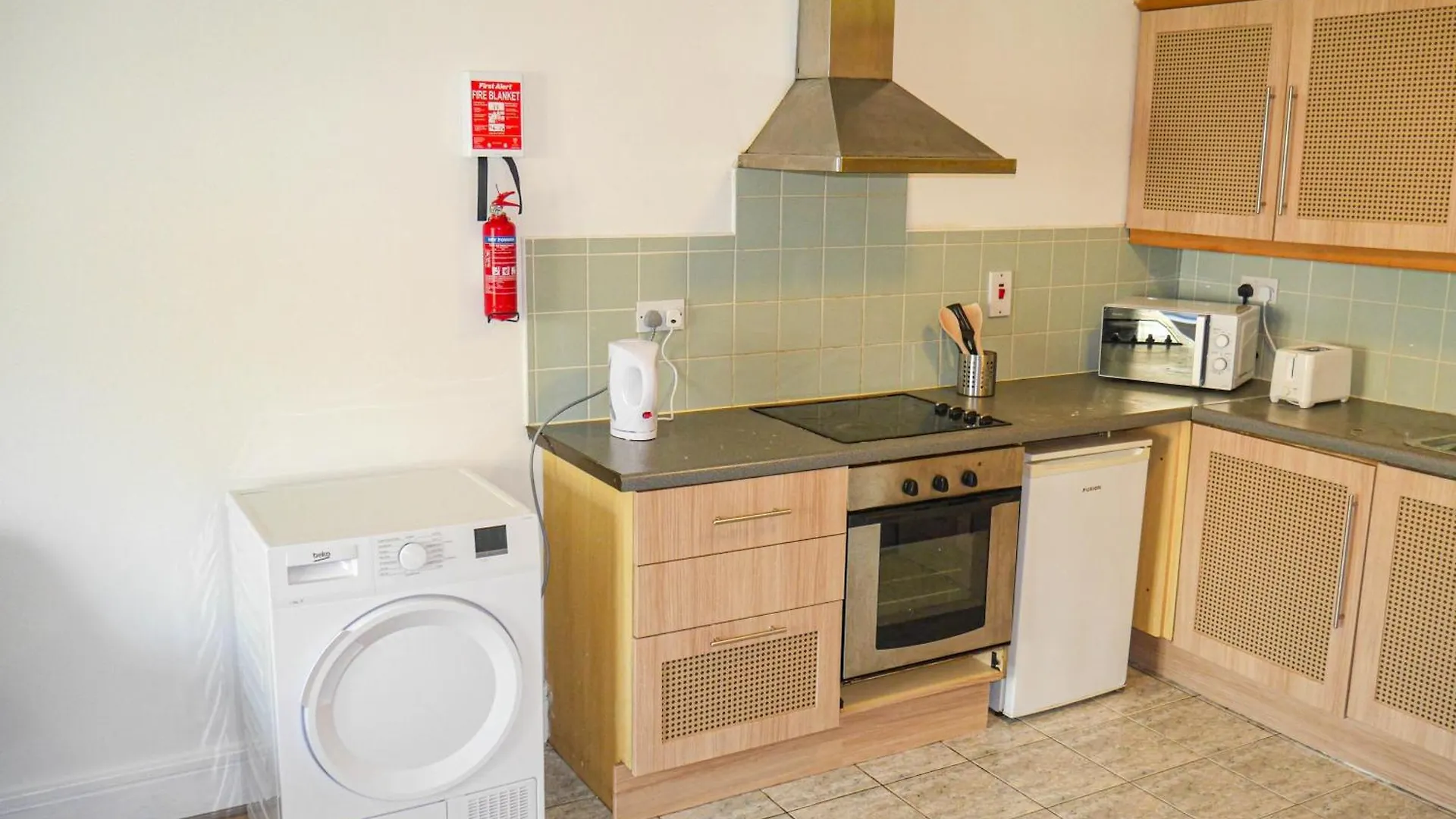 Comfortable 2-Bedroom Apartment Near Airport Dublin